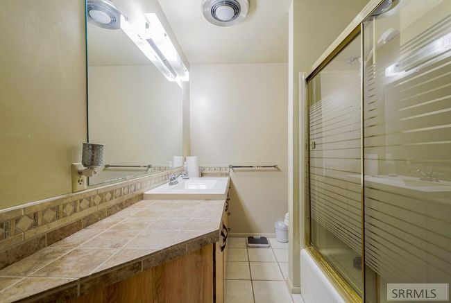 147 N 3900 E, House other with 6 bedrooms, 3 bathrooms and 2 parking in Rigby ID | Image 25
