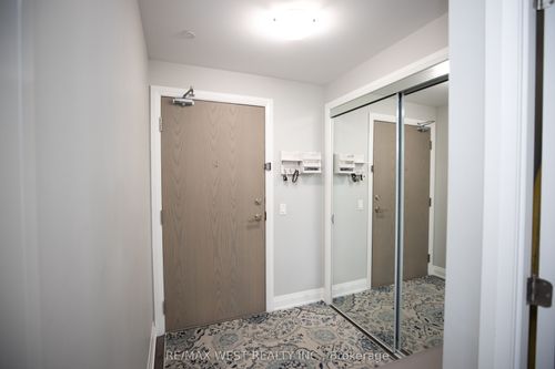 222-4800 Hwy 7 Road, Vaughan, ON, L4L1H8 | Card Image