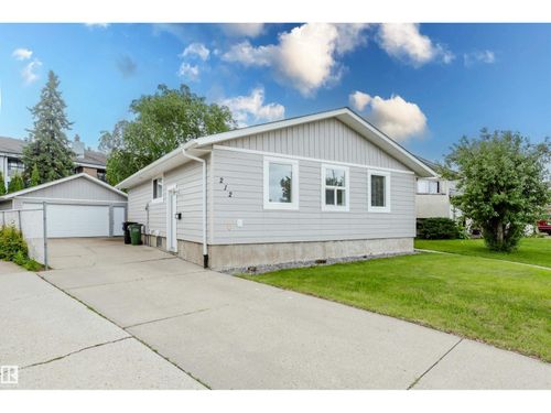 212 Homestead Cres Nw, Edmonton, AB, T5A2Y4 | Card Image
