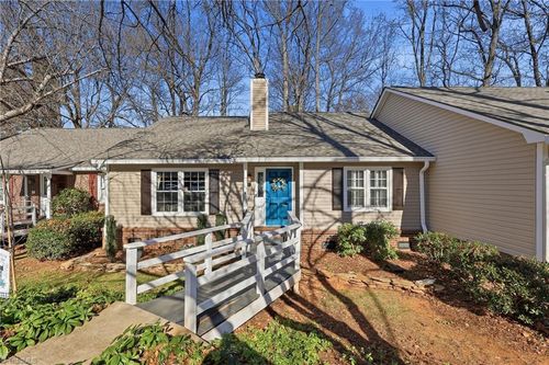 3 Brownstone Ln, Greensboro, NC, 27410-5145 | Card Image
