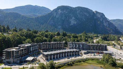 410-1500 Scott Crescent, Squamish, BC, V8B1G5 | Card Image