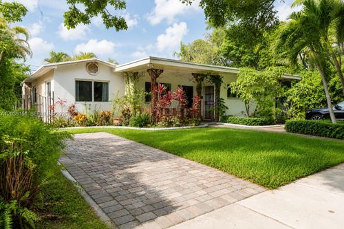 6150 Sw 16th Ter, Miami, FL, 33155-2117 | Card Image