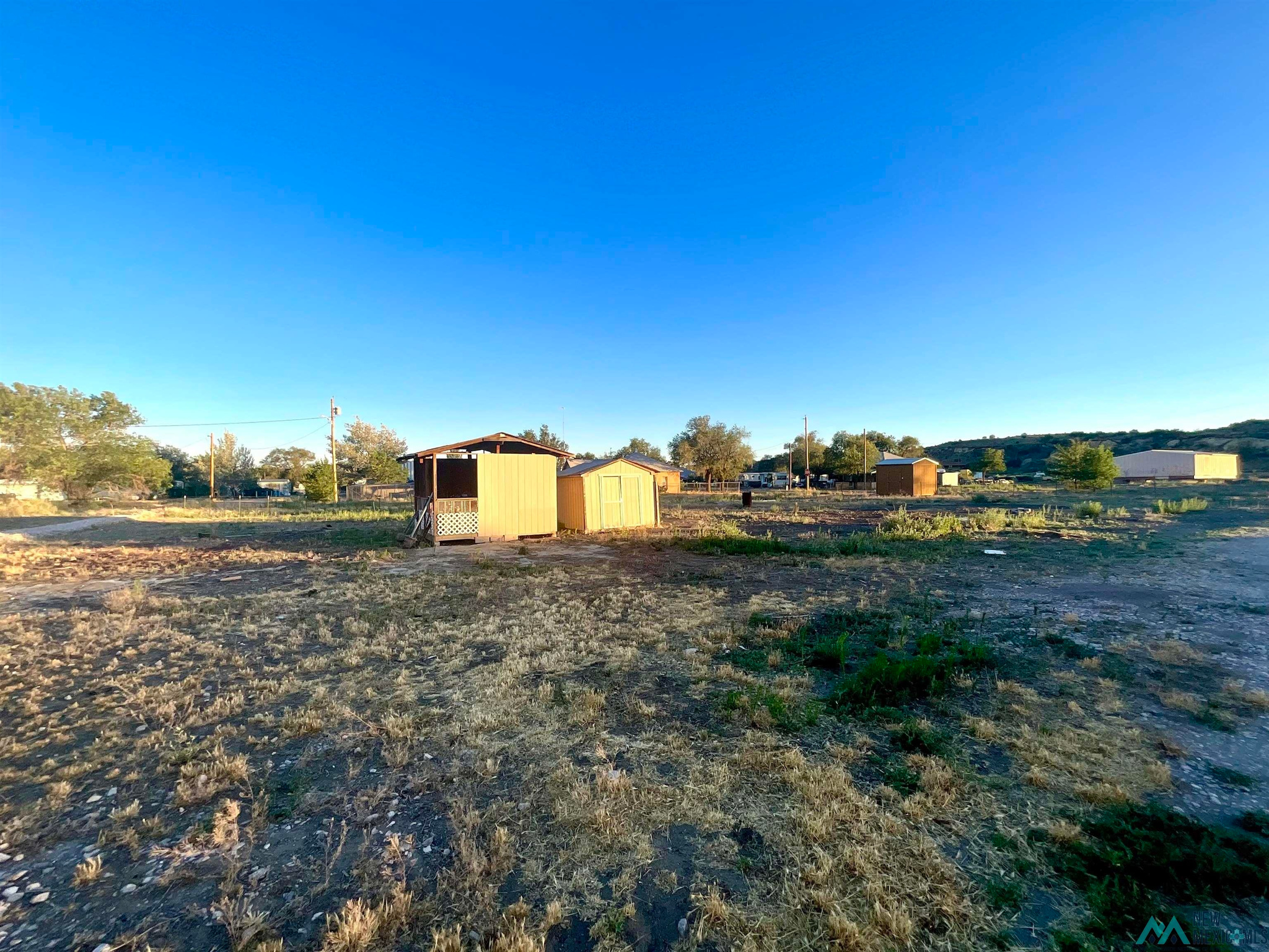 Land in Gallup 3