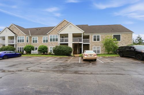 9186 Yarmouth Dr, Loveland, OH, 45140-3703 | Card Image