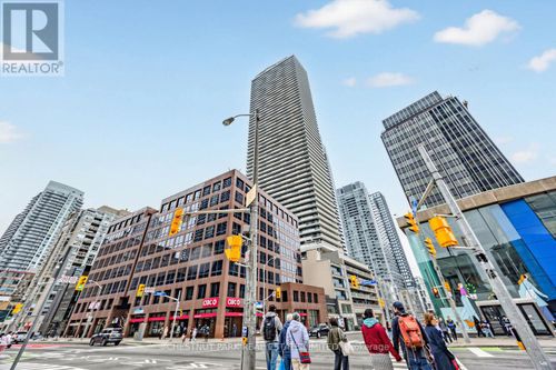 3010-2221 Yonge Street, Toronto (Mount Pleasant West), ON, M4S2A8 | Card Image