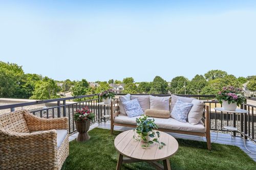 1924 N Hubbard St, Milwaukee, WI, 53212-3792 | Card Image