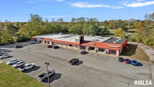 1277 N 7th St, Riverton, IL, 62561-9739 | Card Image