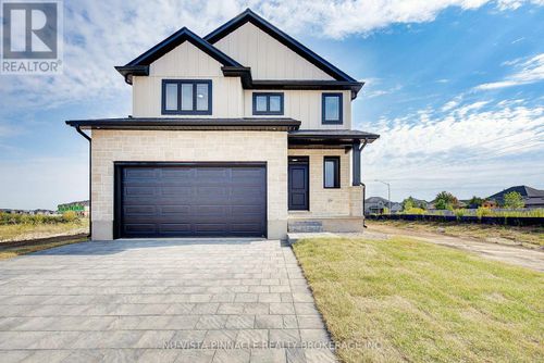 10 Woodmere Path, Middlesex Centre (Ilderton), ON, N0M2A0 | Card Image