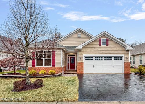 16 Pembroke Dr, Jackson, NJ, 08527-6318 | Card Image