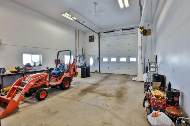 328 Railway Ave, House other with 3 bedrooms, 5 bathrooms and 20 parking in Lomond AB | Image 47