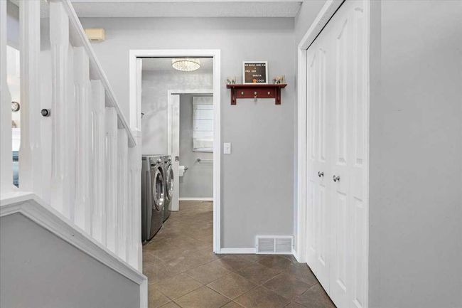 49 Shawbrooke Close Sw, House other with 4 bedrooms, 4 bathrooms and 4 parking in Calgary AB | Image 8