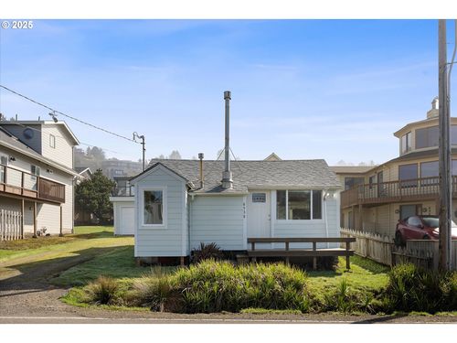 6538 Ne Logan Rd, Lincoln City, OR, 97367-9481 | Card Image