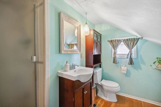 1216 Edinburgh St, House other with 5 bedrooms, 3 bathrooms and 2 parking in New Westminster BC | Image 22