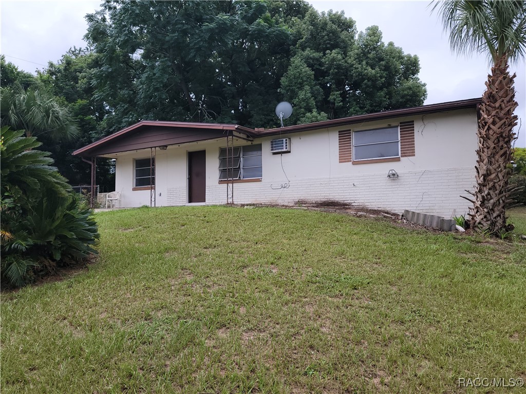 Barbour St, Beverly Hills, FL 34465