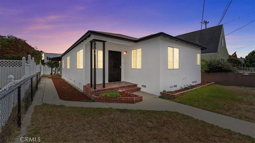 1304 N Fries Ave, Wilmington, CA, 90744-2511 | Card Image