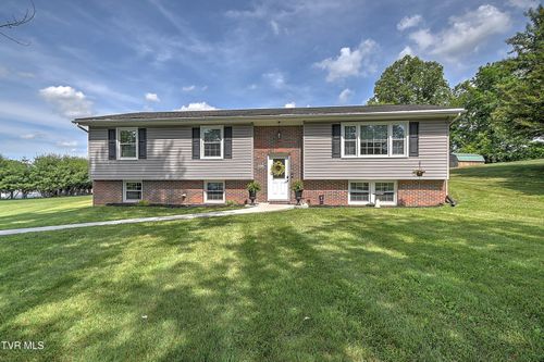 165 Independence Dr, Bristol, VA, 24201-1947 | Card Image