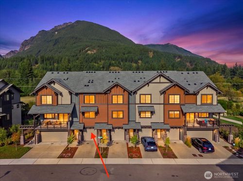 1874 Se 12th St, North Bend, WA, 98045-5069 | Card Image