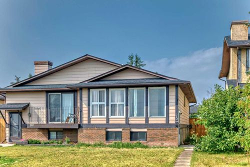 112 Falwood Cres Ne, Calgary, AB, T3J1E3 | Card Image