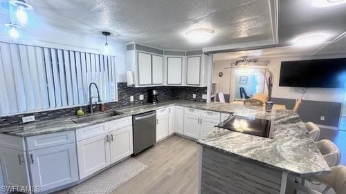 5512 Salem Ln, NORTH FORT MYERS, FL, 33917 | Card Image