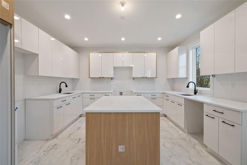 unit-301-19 Rita Ave, Monsey, NY, 10952-3499 | Card Image