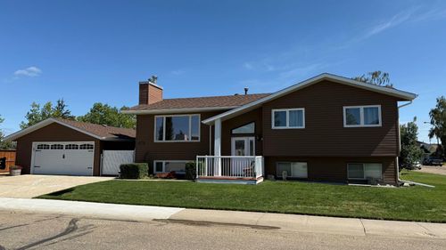 128 Winkler Dr, Hanna, AB, T0J1P0 | Card Image