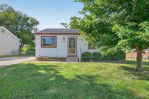 2574 Creve Coeur Mill Rd, Maryland Heights, MO, 63043-1116 | Card Image