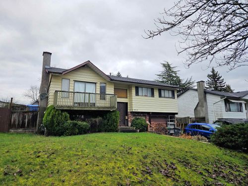 8842 Lauder Dr, Surrey, BC, V3V6L2 | Card Image