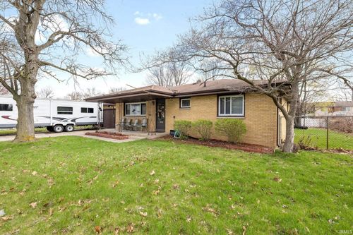 1220 Victory Ave, South Bend, IN, 46615-3441 | Card Image