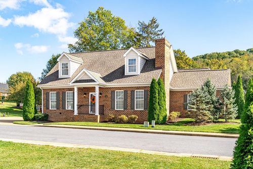 70 Peyton Randolph Ct, HARRISONBURG, VA, 22802-8717 | Card Image