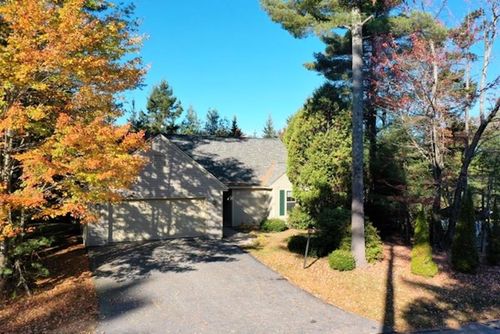 16 Clover Ln, New London, NH, 03257 | Card Image