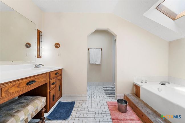 671 Hudson Ln, House other with 4 bedrooms, 3 bathrooms and null parking in Eddy TX | Image 19