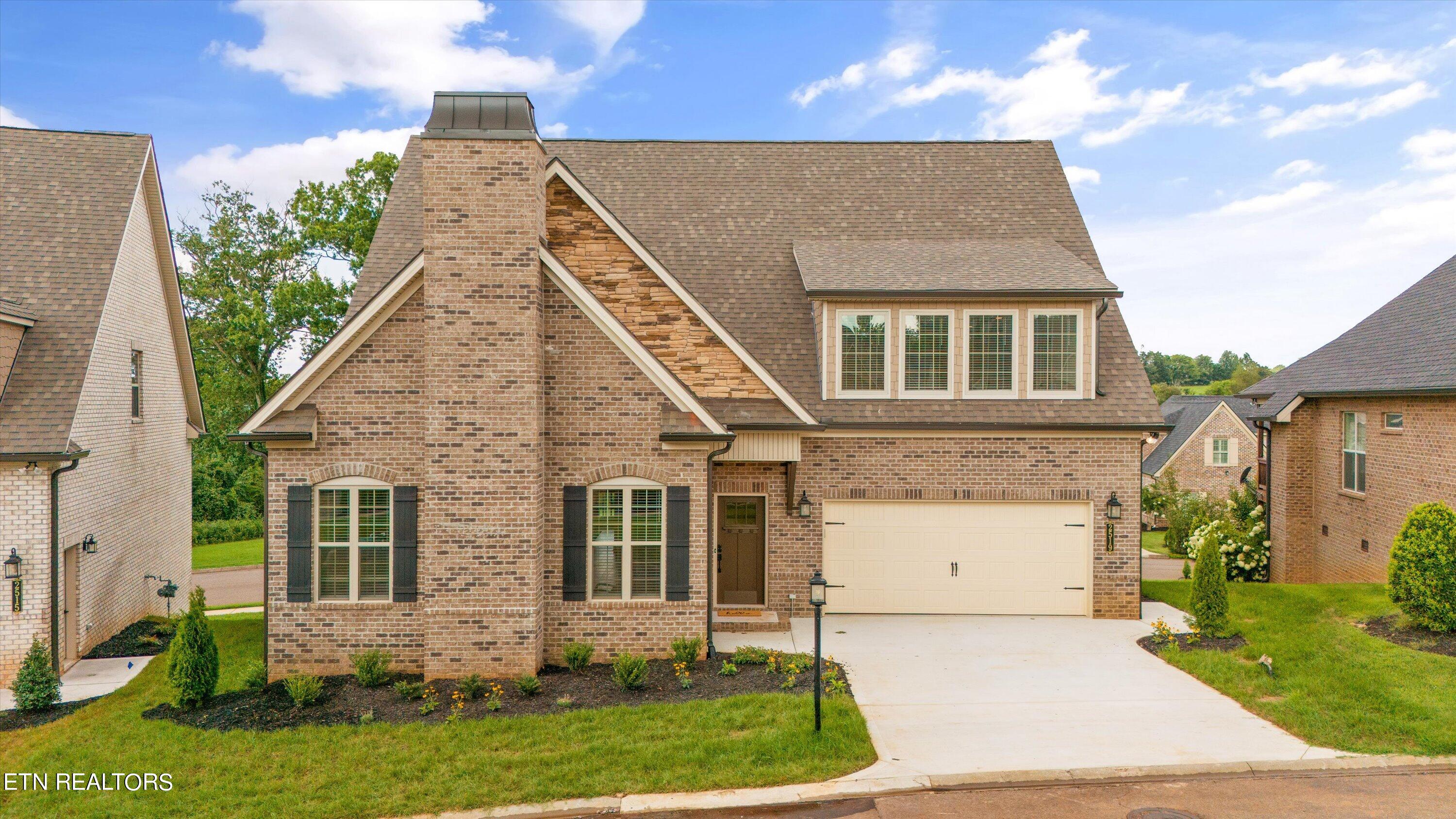 Mishas Meadow Way, Knoxville, TN 37932