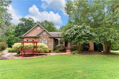 4721 Sherborne Dr, Pfafftown, NC, 27040-8731 | Card Image