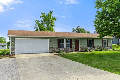 509 W State St, Ashley, IN, 46705-9622 | Card Image