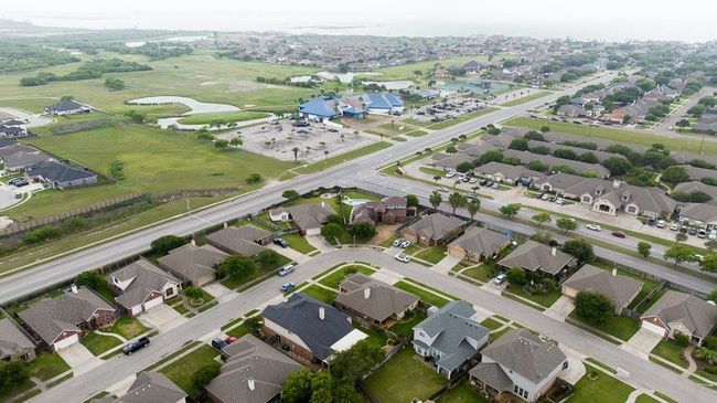 Park included in HOA | Image 38