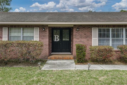 609 W Pipkin Rd, LAKELAND, FL, 33813-2584 | Card Image