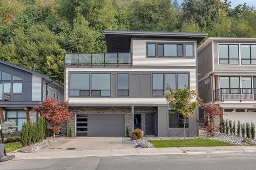 47184 Sylvan Dr, Chilliwack, BC, V2R0R8 | Card Image