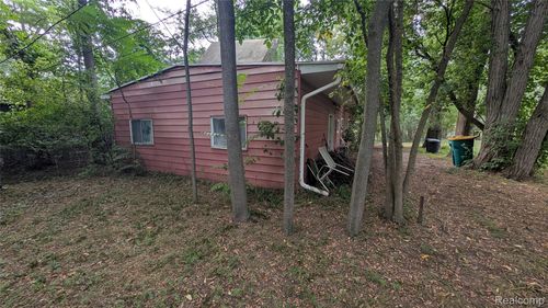 2945 Maganser Drive, Wixom, MI, 48393 | Card Image