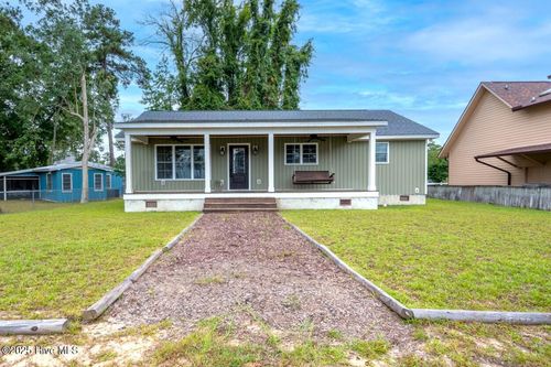 51 Sunrise Cv, Elizabethtown, NC, 28337-6269 | Card Image