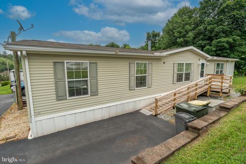 688 Hopeland Rd, LITITZ, PA, 17543-9687 | Card Image