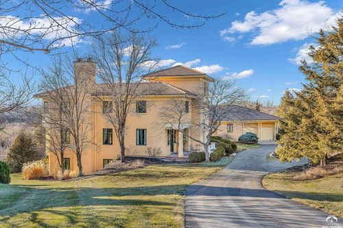 5110 Eagle Ridge Ct, Lawrence, KS, 66047-9308 | Card Image