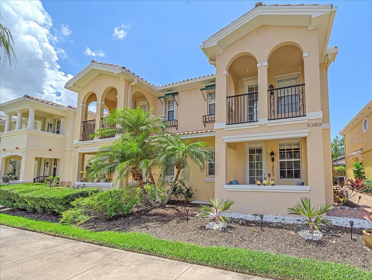 Cambiago St, Sarasota, FL 34238