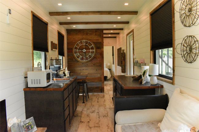 11001 Yankie Rd, Home with 3 bedrooms, 3 bathrooms and null parking in China Spring TX | Image 25