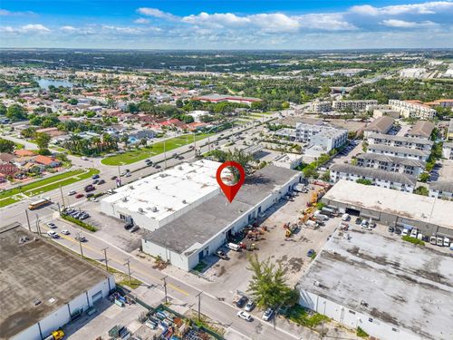 1c-329 W 75th Pl, Hialeah, FL, 33014-4318 | Card Image