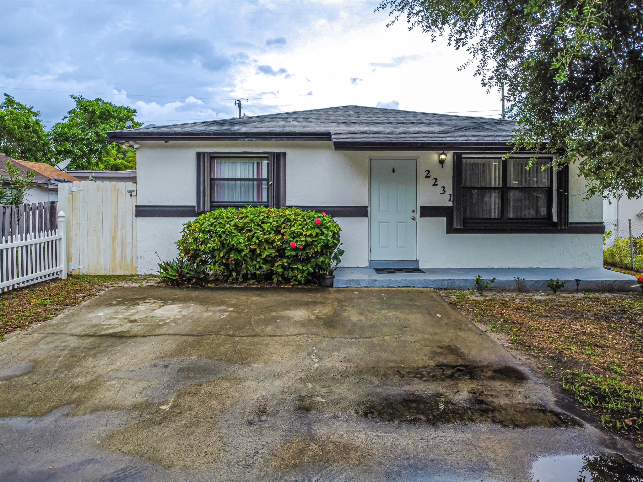 Cody St, Hollywood, FL 33020