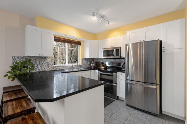 62 - 1450 Vine Road, Townhouse with 3 bedrooms, 2 bathrooms and 4 parking in Pemberton BC | Image 5