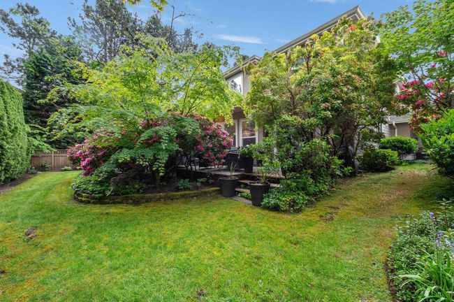 1452 Stevens St, Townhouse with 3 bedrooms, 3 bathrooms and 5 parking in White Rock BC | Image 36