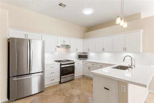 110 La Suena Ct, Henderson, NV, 89012-5643 | Card Image