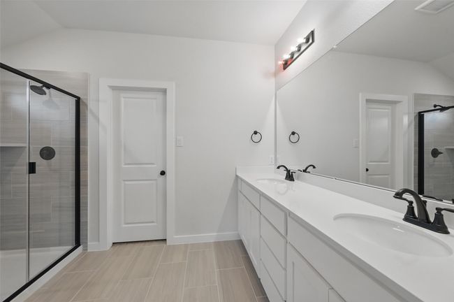 1401 Quail Creek Dr, House other with 3 bedrooms, 2 bathrooms and null parking in Cleburne TX | Image 21