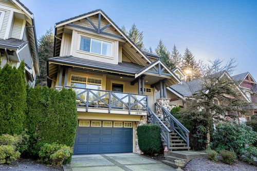 1899 Parkway Blvd, House with 4 bedrooms, 4 bathrooms and 4 parking in Coquitlam BC | Card Image